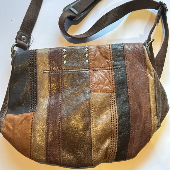 The Sak crossbody Flap - Picture 3 of 4